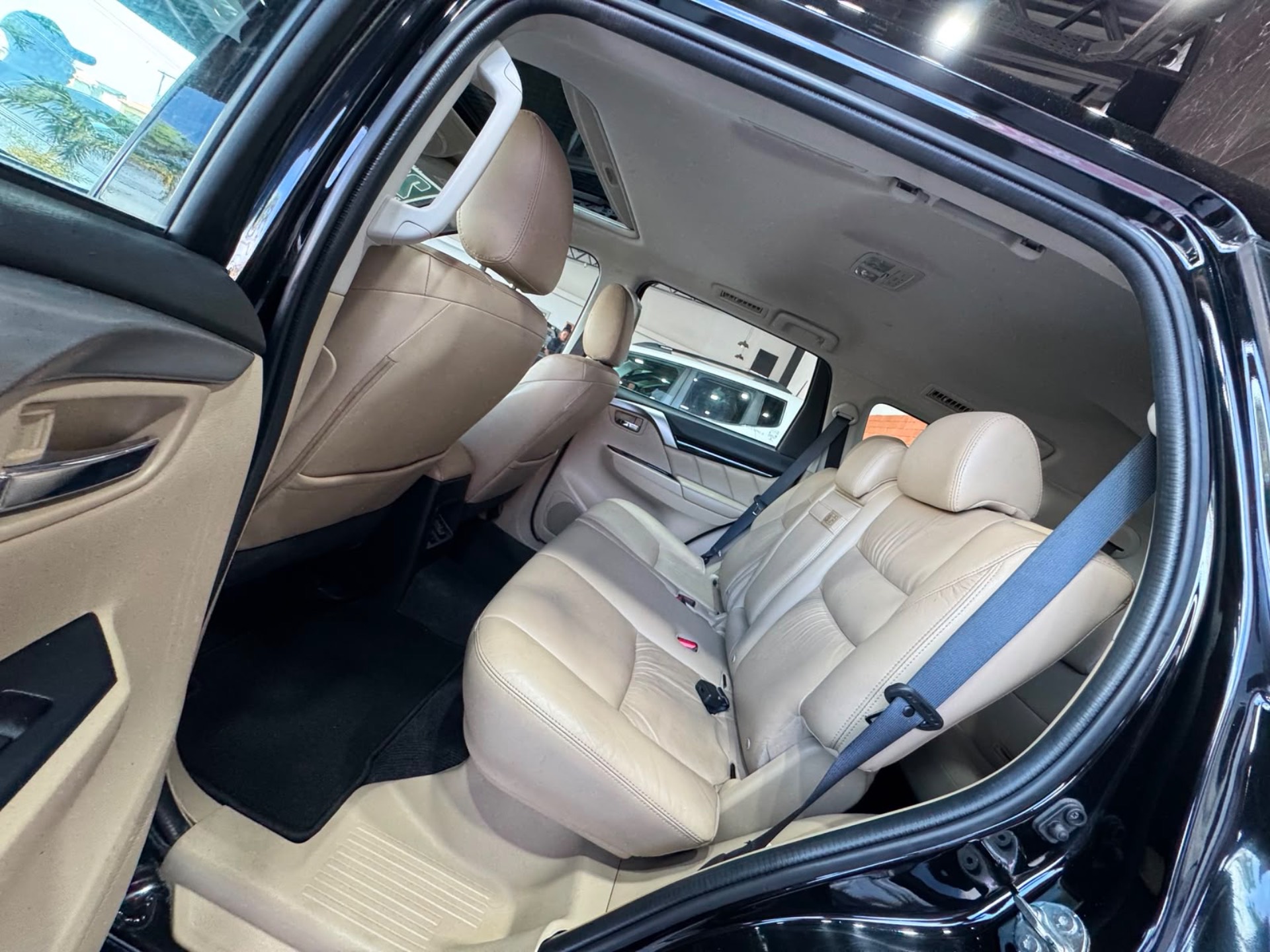 MITSUBISHI PAJERO SPORT