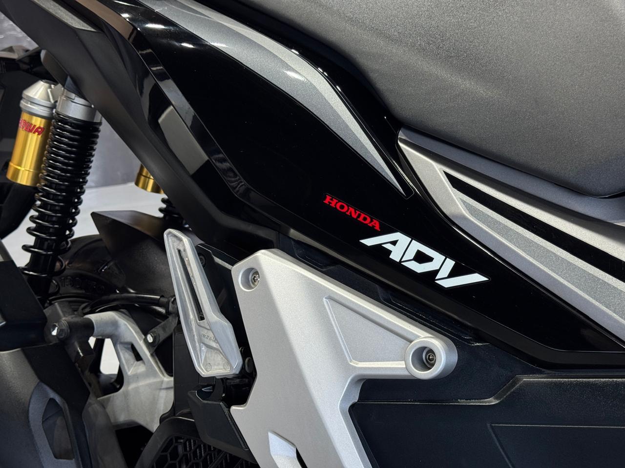 HONDA ADV 150