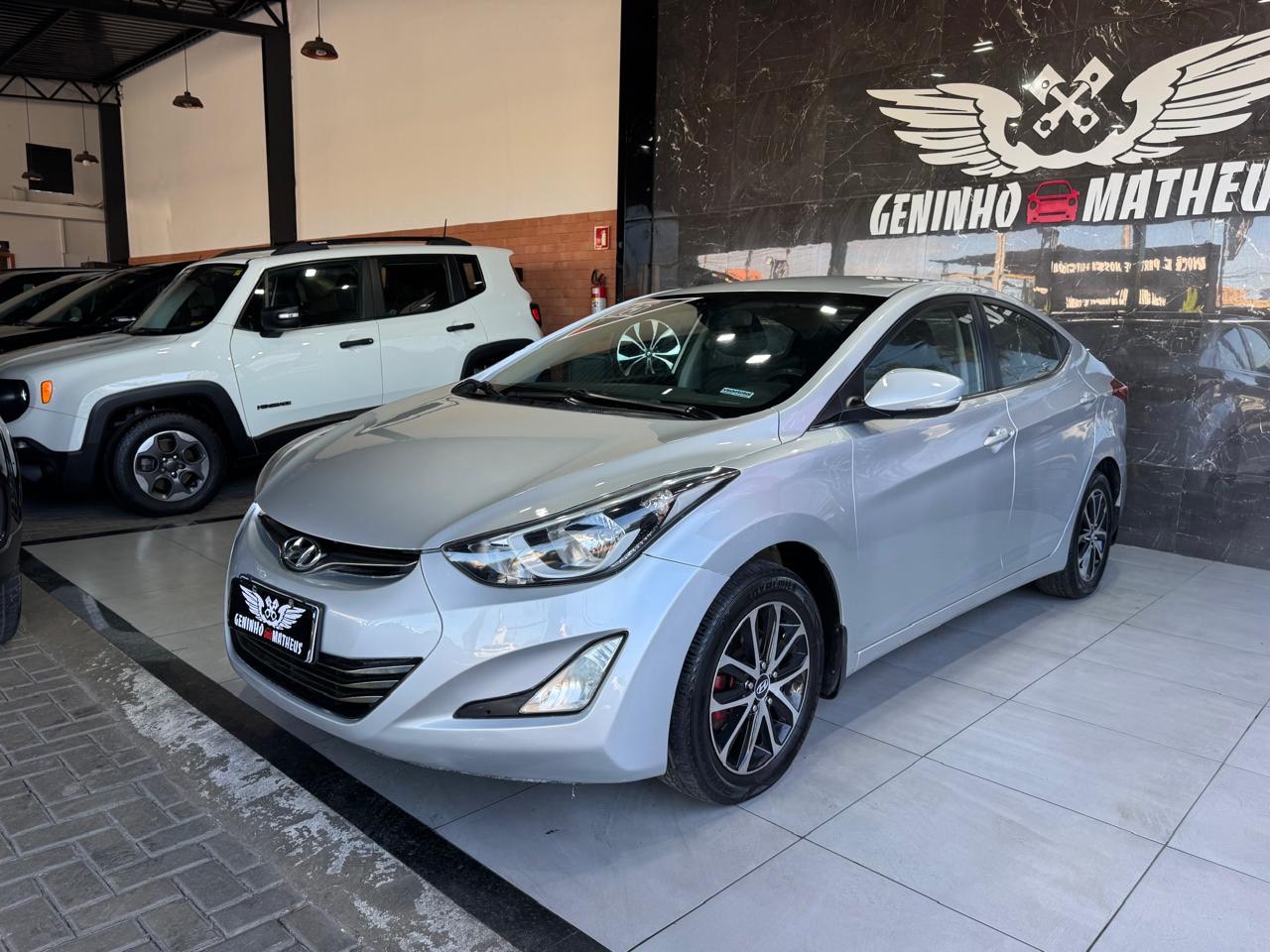 HYUNDAI ELANTRA