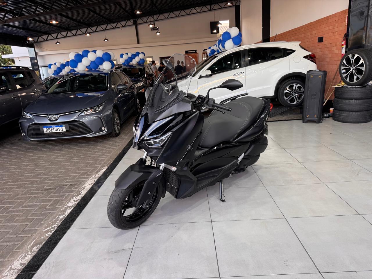YAMAHA XMAX ABS