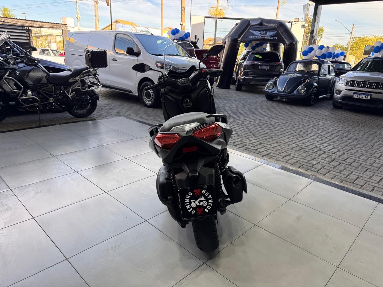 YAMAHA XMAX ABS