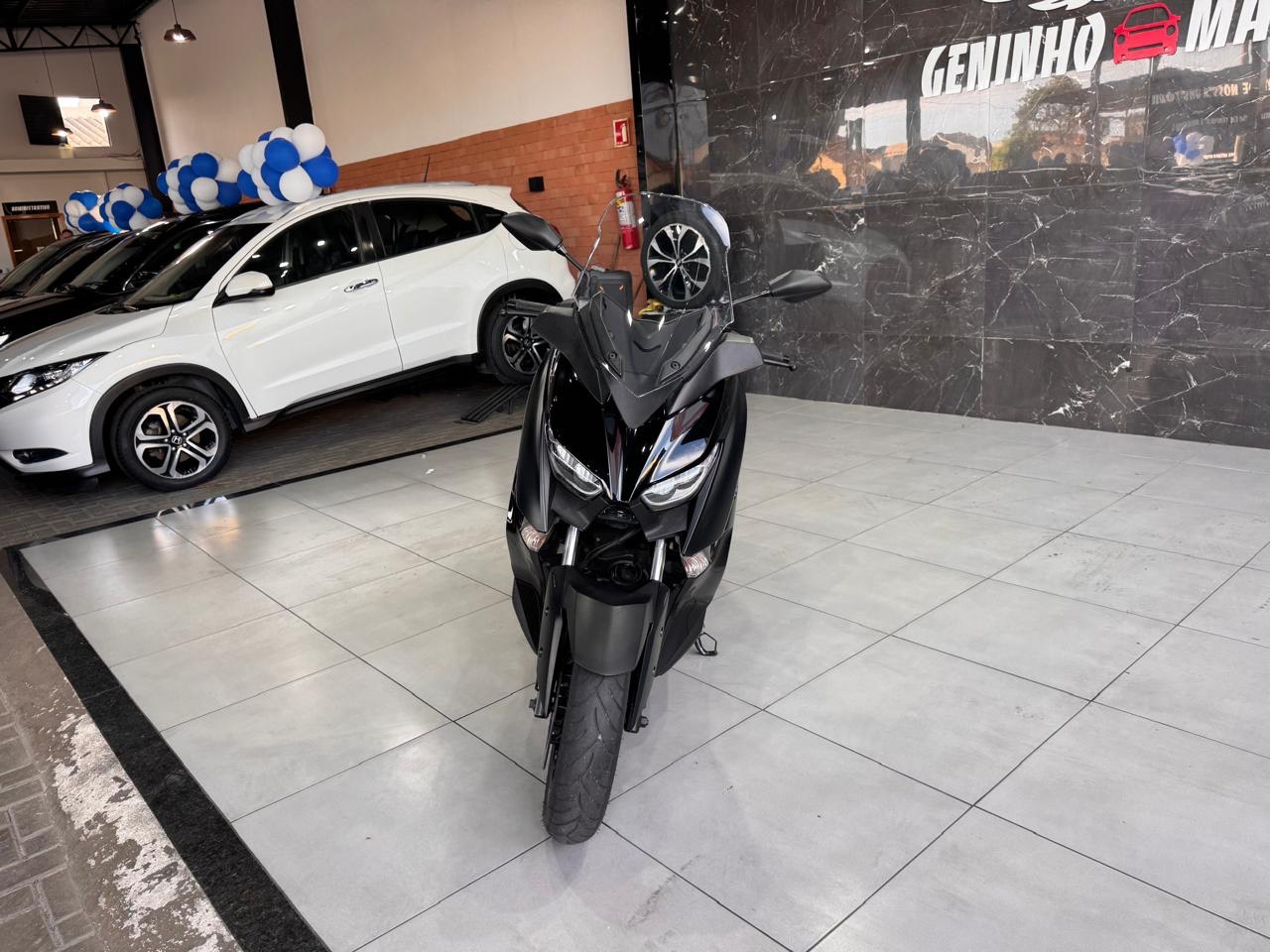 YAMAHA XMAX ABS