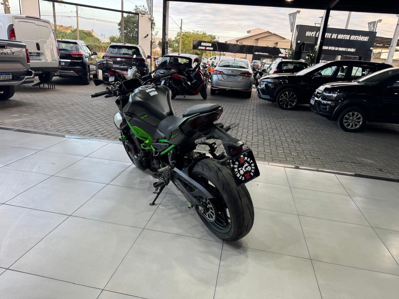 KAWASAKI Z900