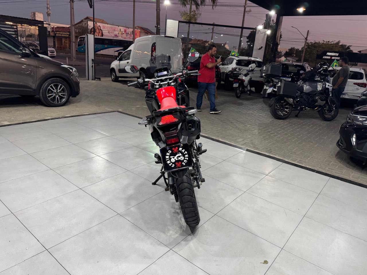 HONDA XRE 300 SAHARA RALLY