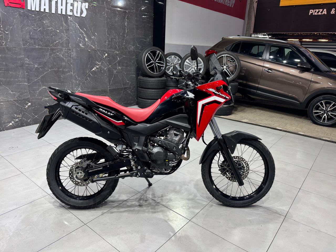 HONDA XRE 300 SAHARA RALLY