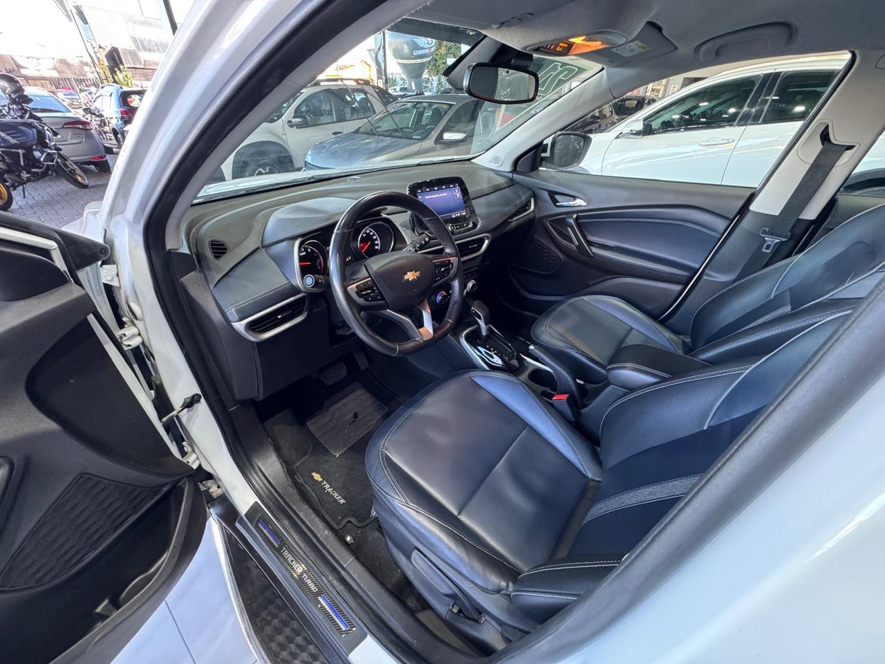 CHEVROLET TRACKER