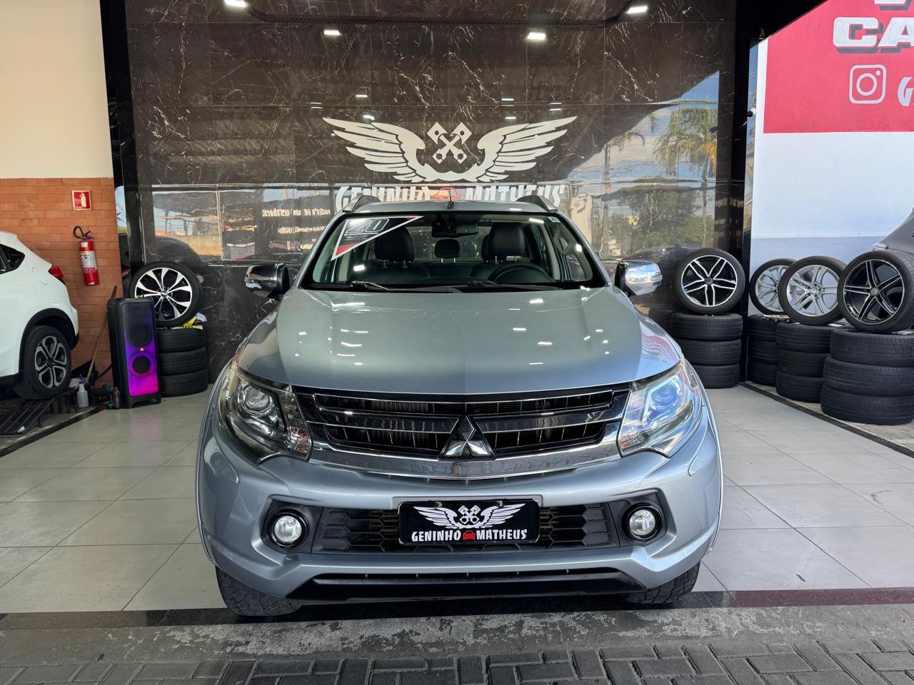 MITSUBISHI L200 TRITON