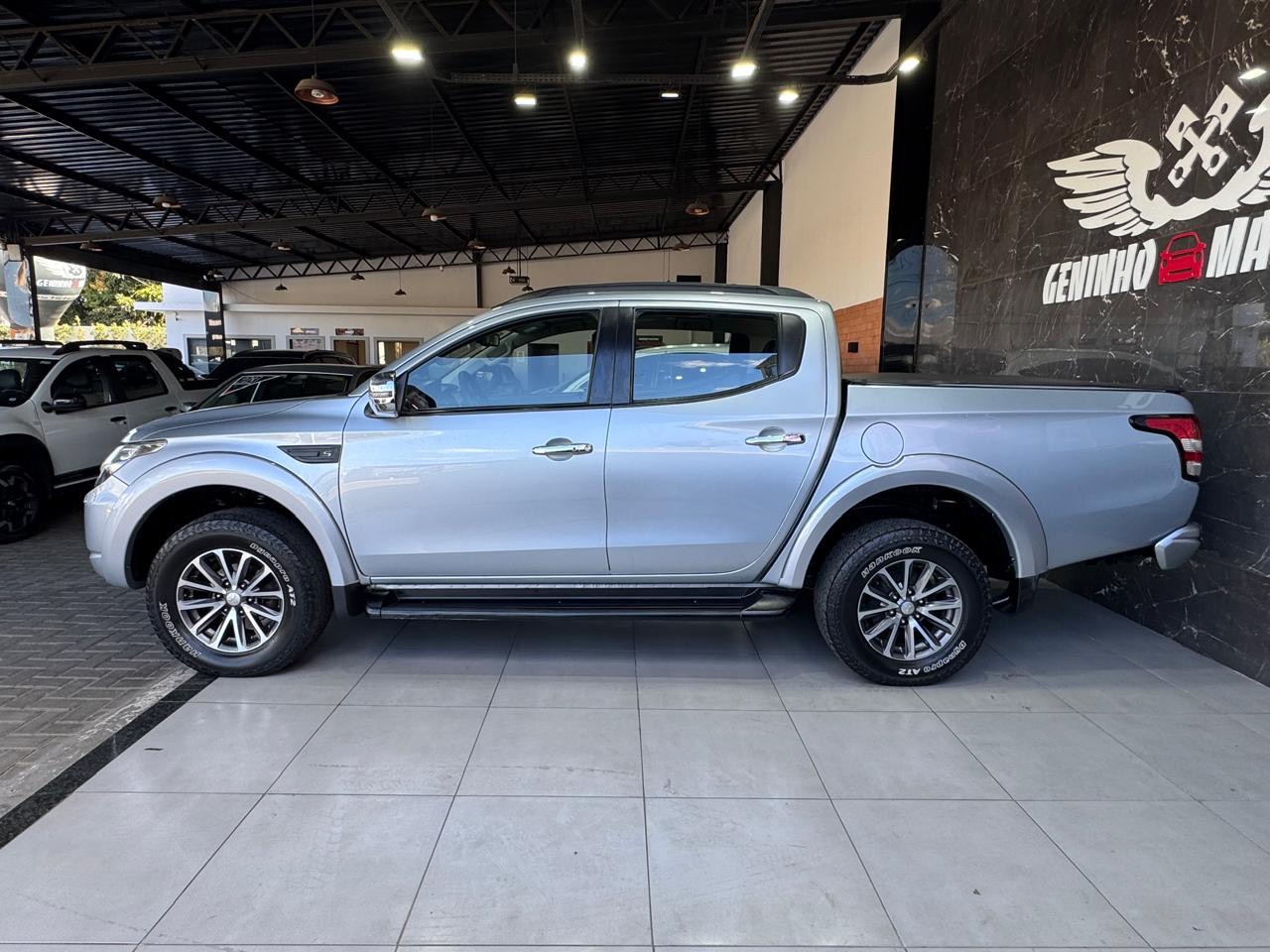 MITSUBISHI L200 TRITON