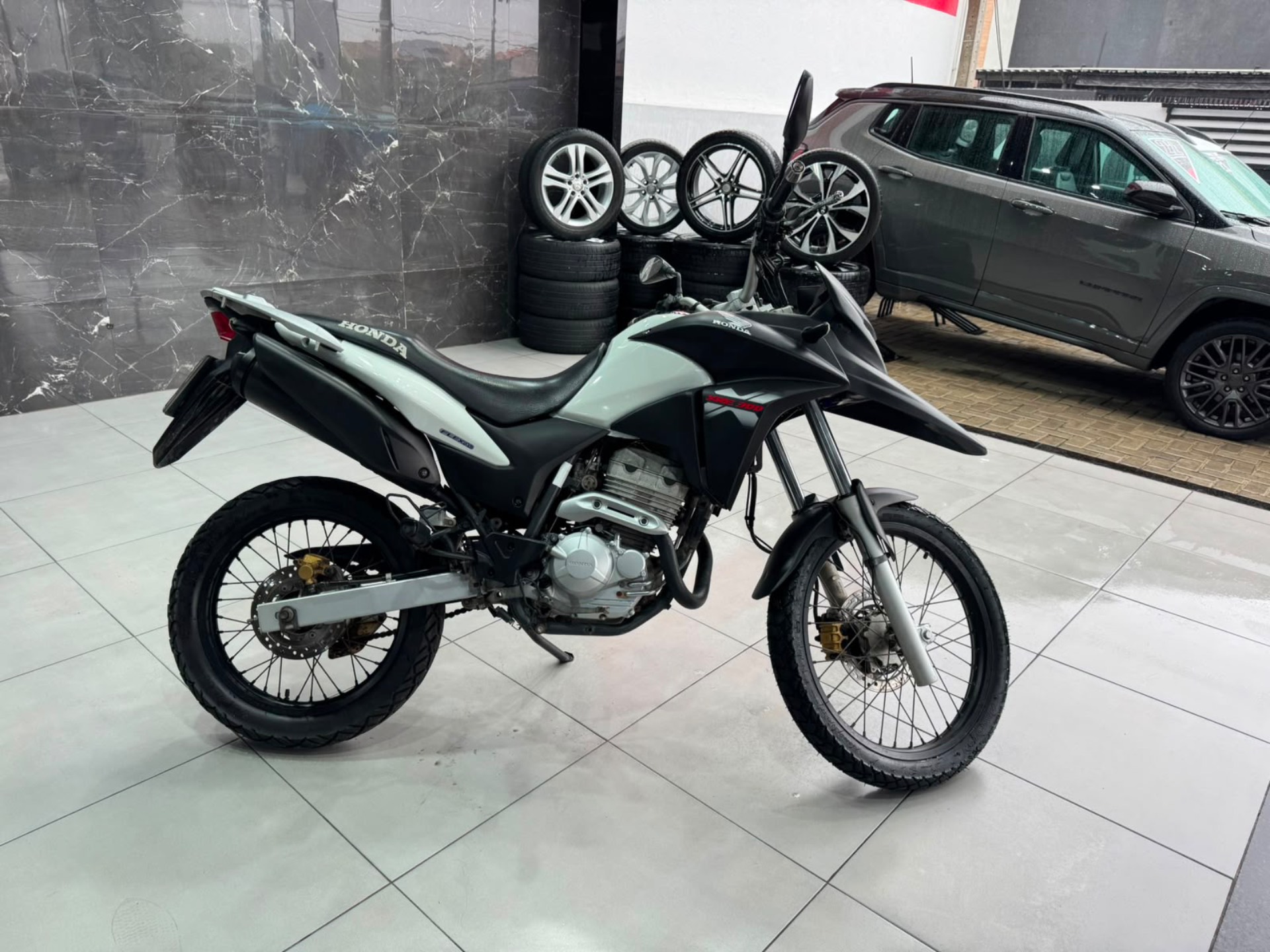 HONDA XRE 300 SAHARA