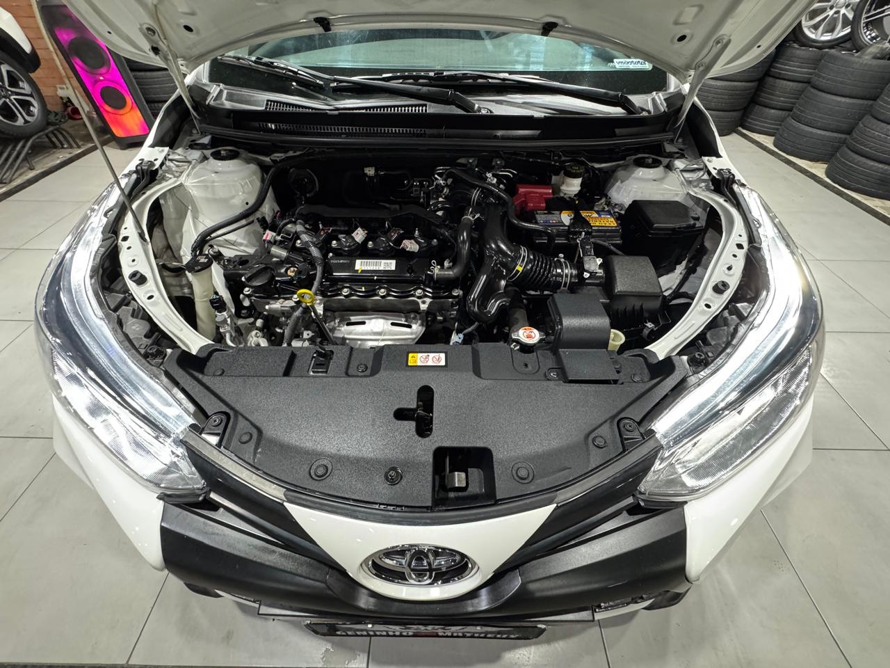 TOYOTA YARIS