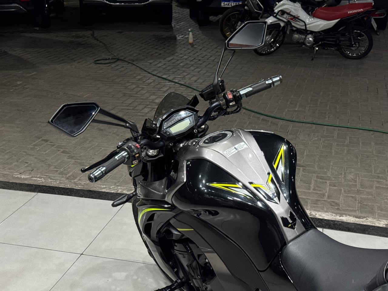 KAWASAKI Z1000 ABS