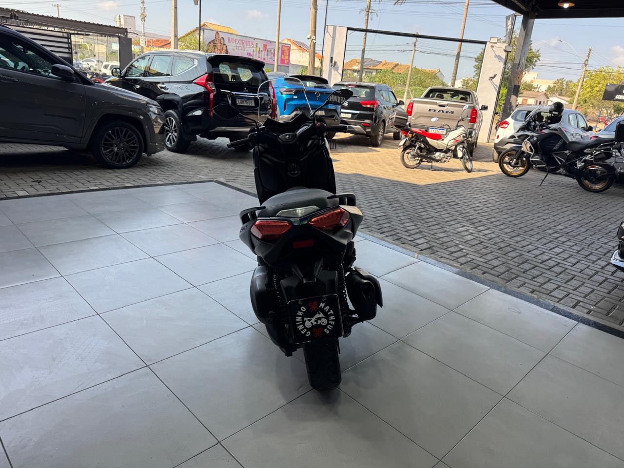 YAMAHA XMAX 250 CONNECTED ABS