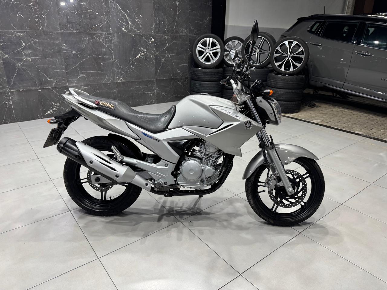 YAMAHA FAZER 250 BLUEFLEX