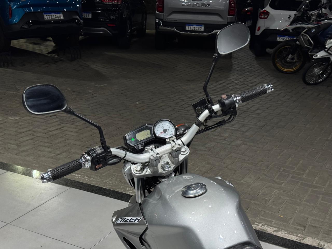 YAMAHA FAZER 250 BLUEFLEX