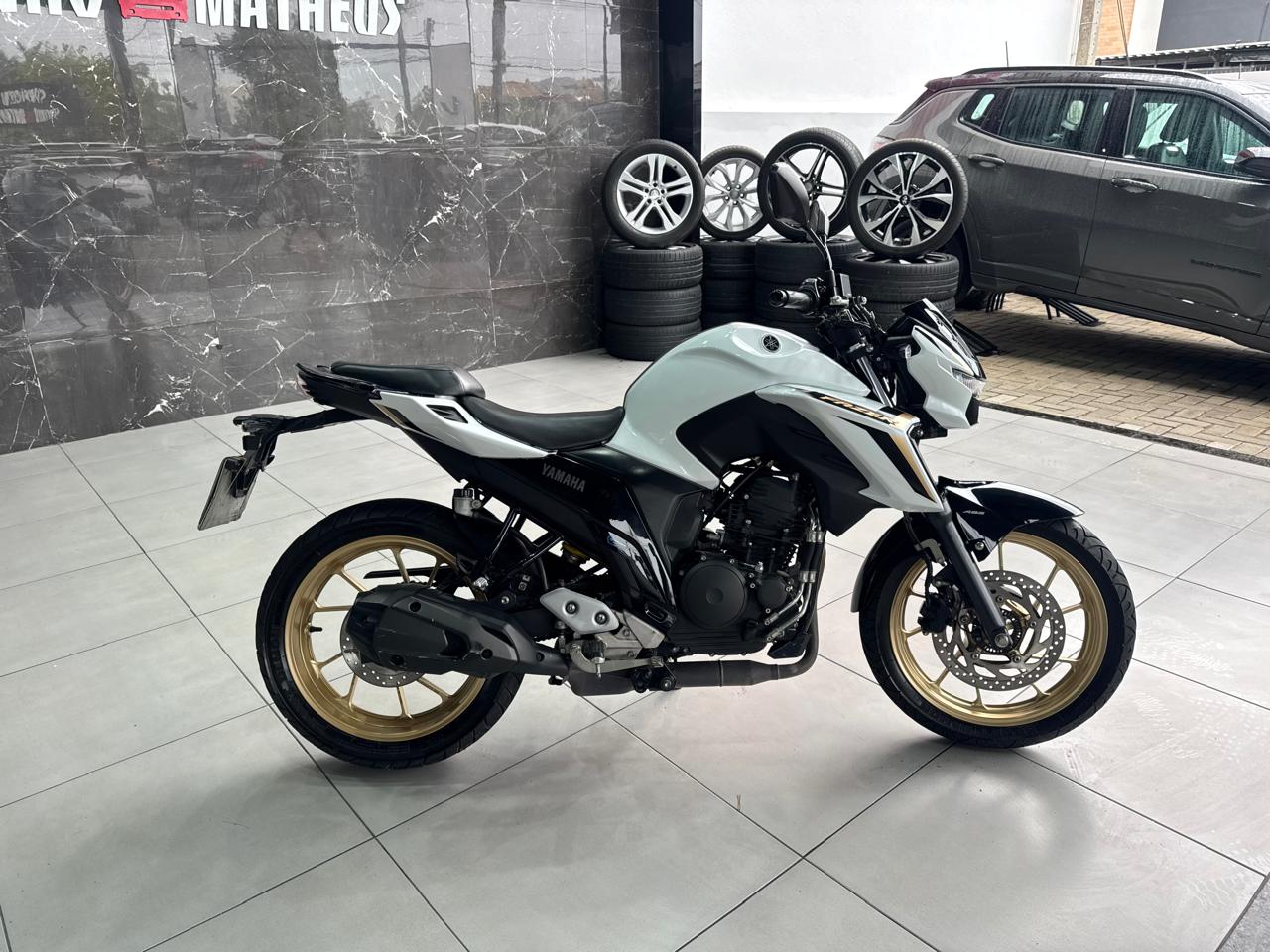 YAMAHA FZ25 FAZER ABS