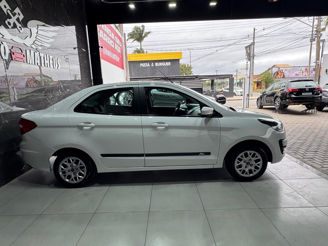 FORD KA