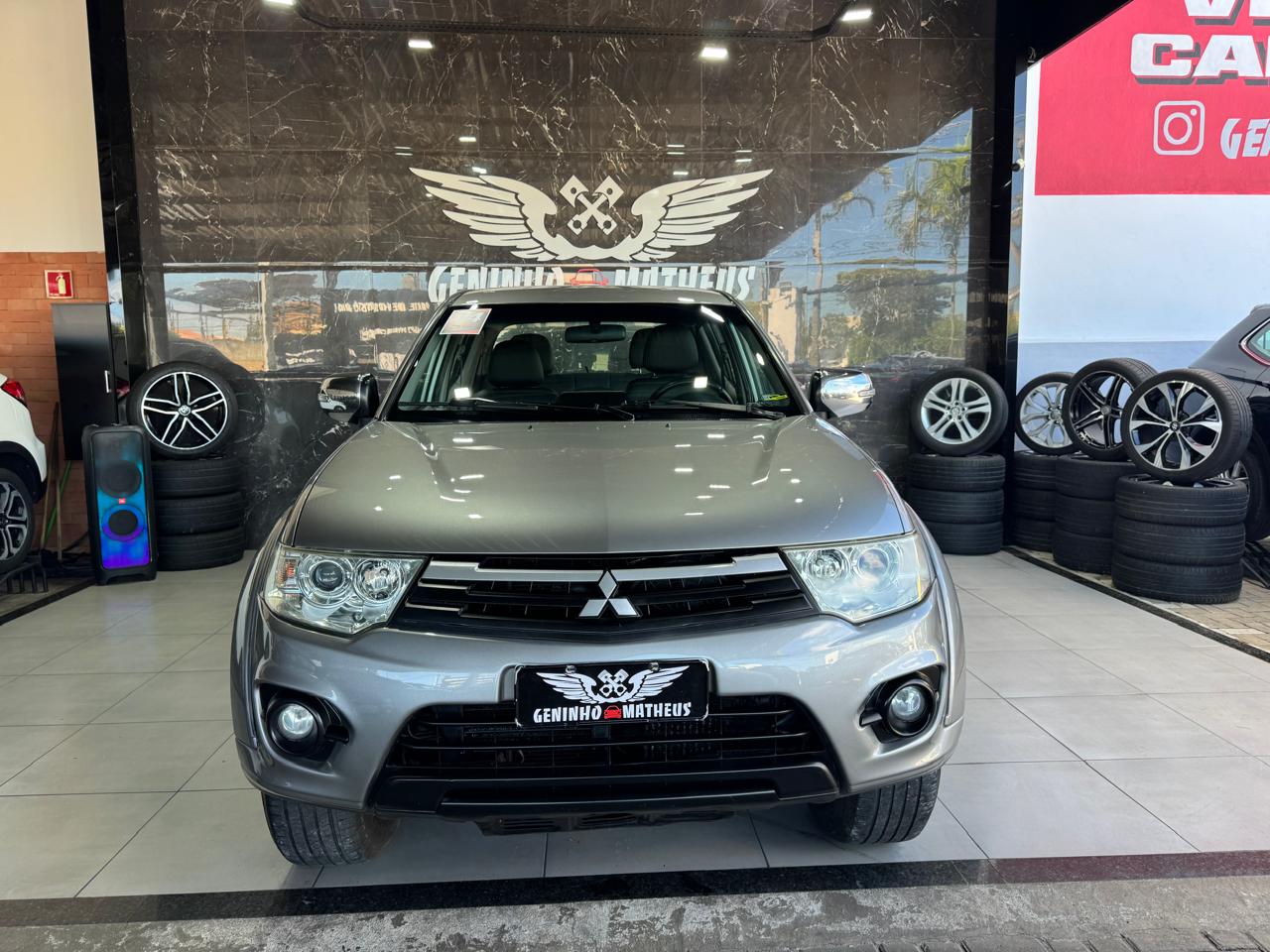 MITSUBISHI L200 TRITON