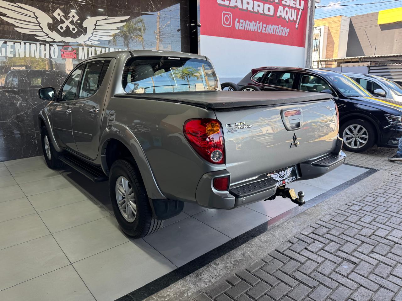 MITSUBISHI L200 TRITON