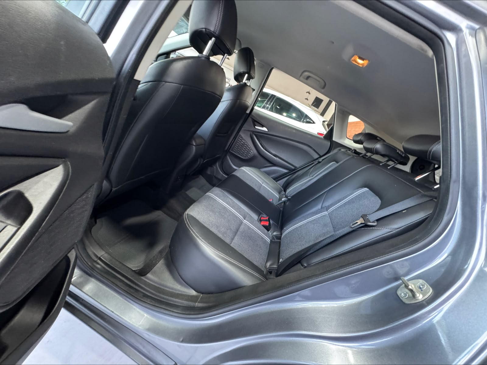 CHEVROLET TRACKER