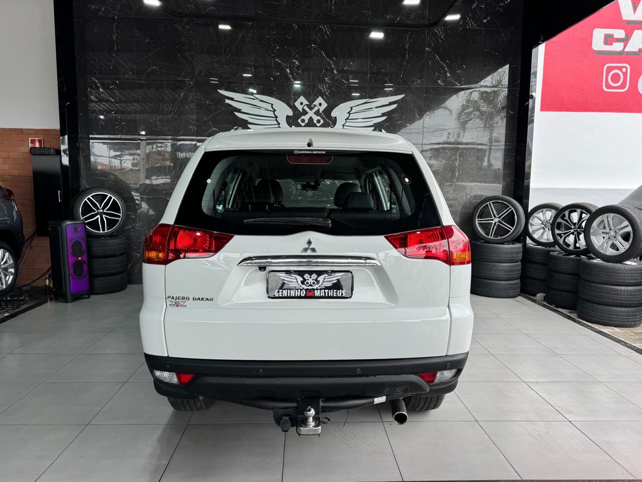 MITSUBISHI PAJERO DAKAR