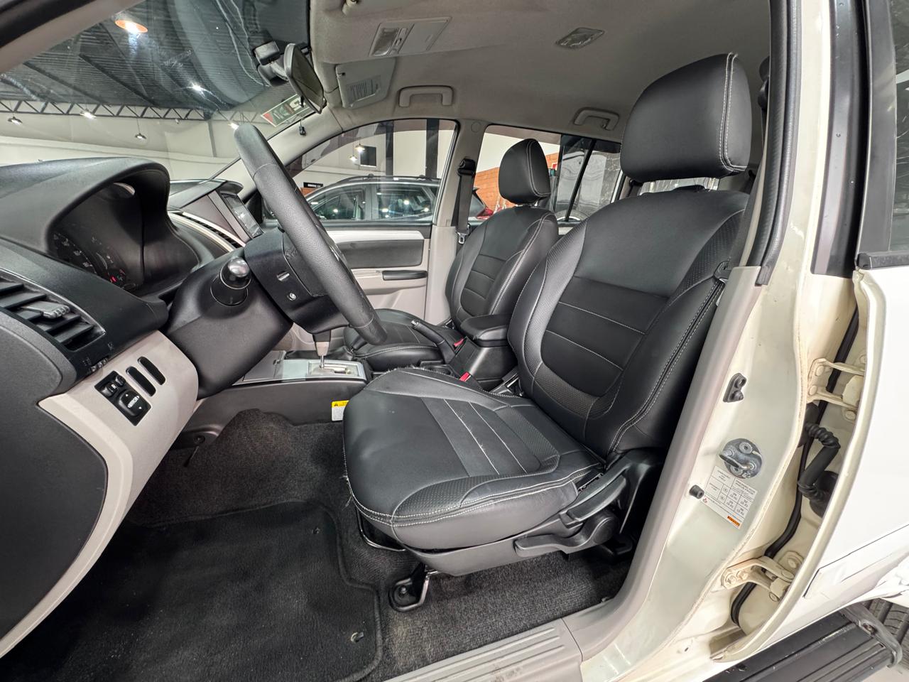 MITSUBISHI PAJERO DAKAR
