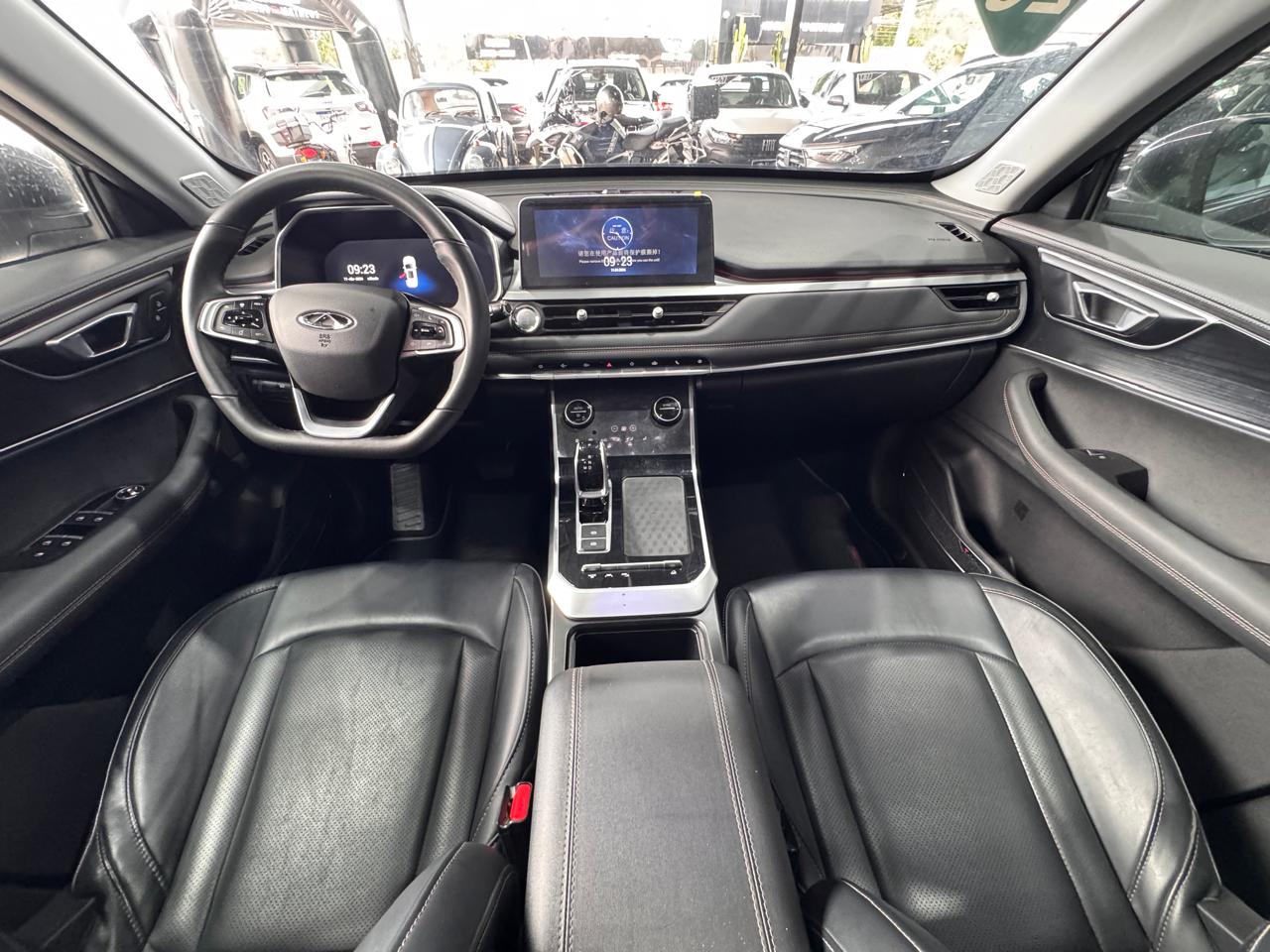 CHERY TIGGO 8