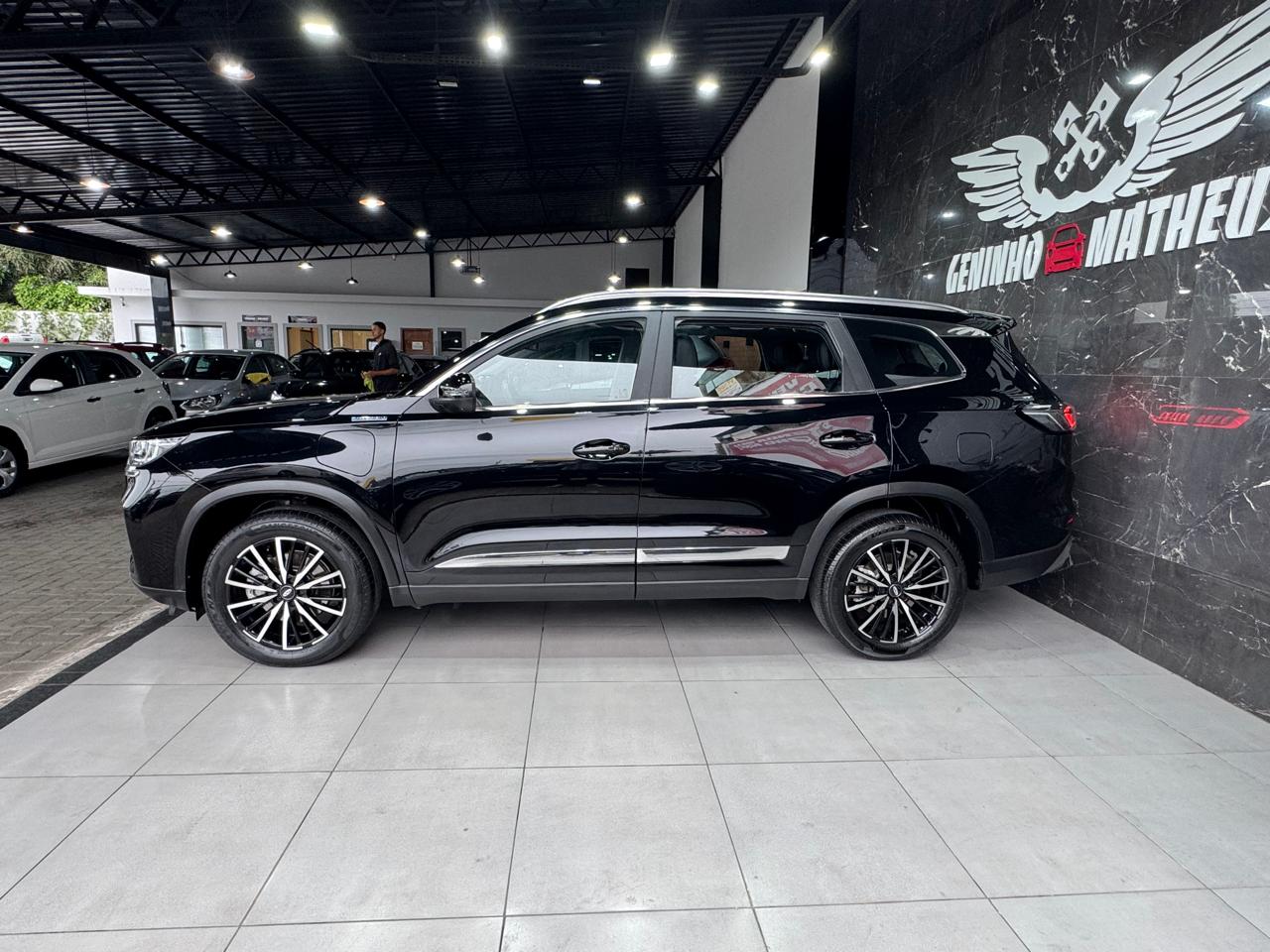 CHERY TIGGO 8
