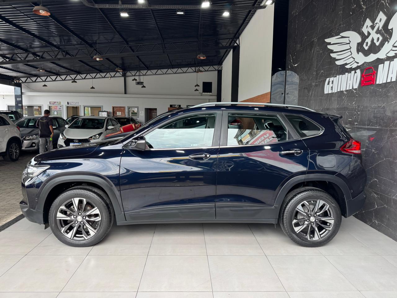 CHEVROLET TRACKER
