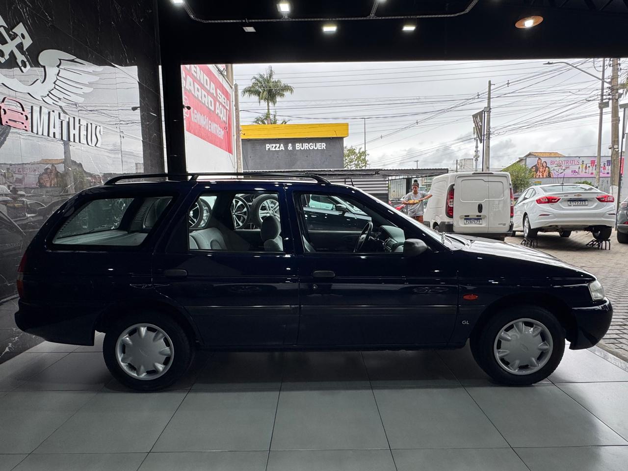 FORD ESCORT