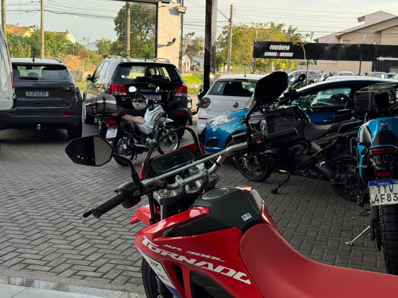 HONDA XR 300L TORNADO