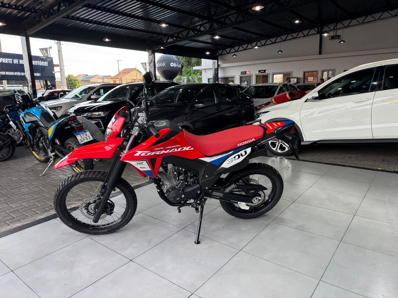 HONDA XR 300L TORNADO