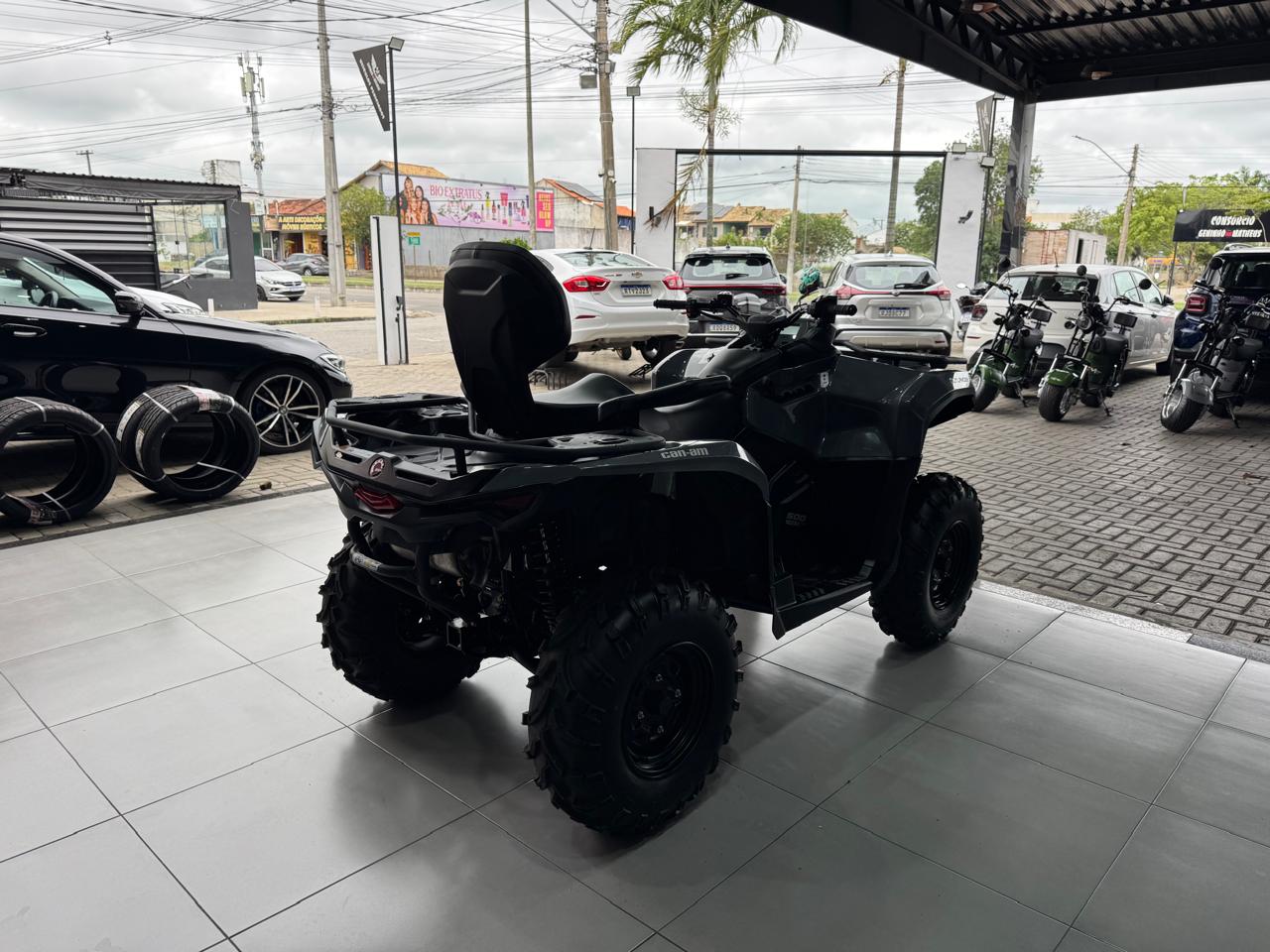 CAN-AM OUTLANDER PROHD5