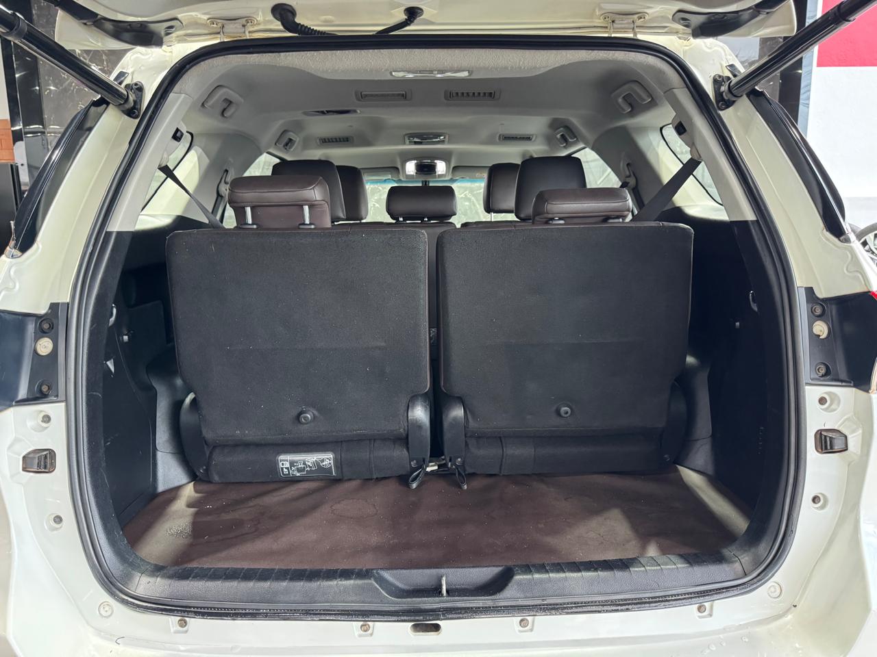 TOYOTA HILUX SW4