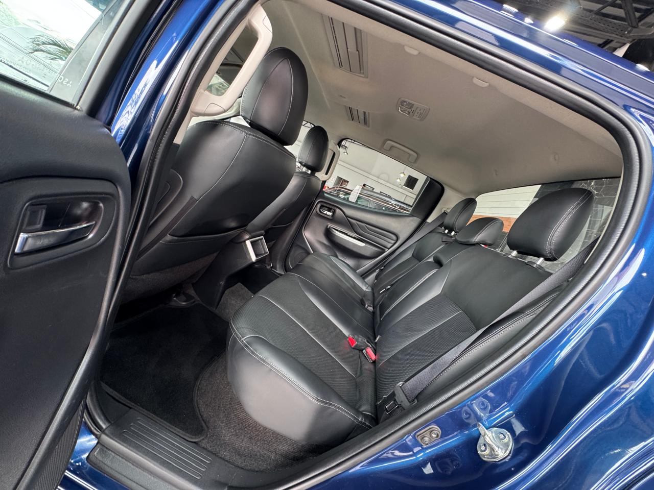 MITSUBISHI L200 TRITON