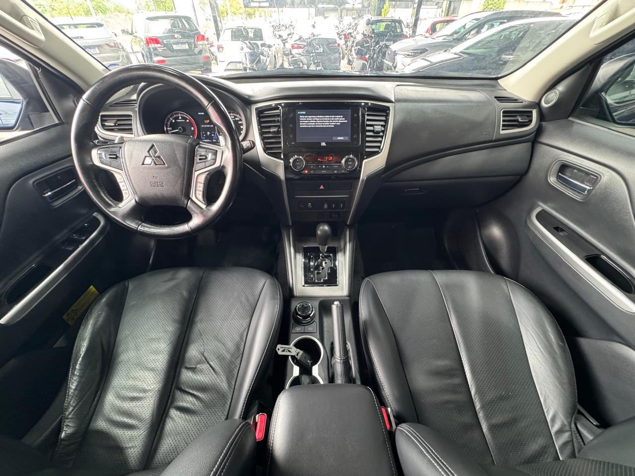 MITSUBISHI L200 TRITON