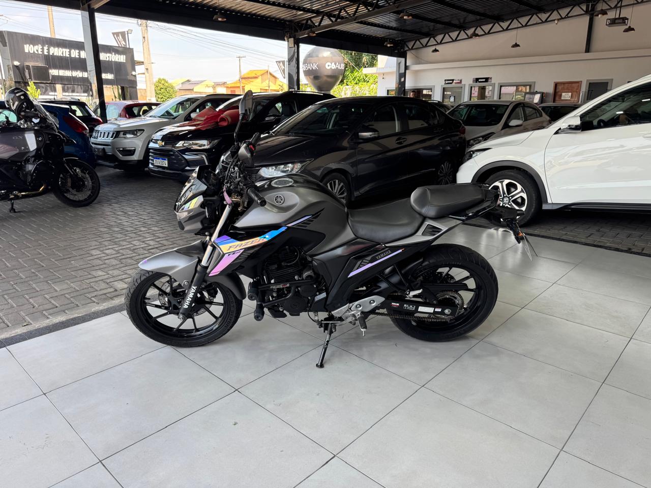 YAMAHA FZ25 FAZER ABS