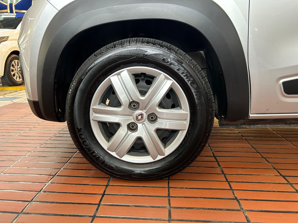 Car Image 20