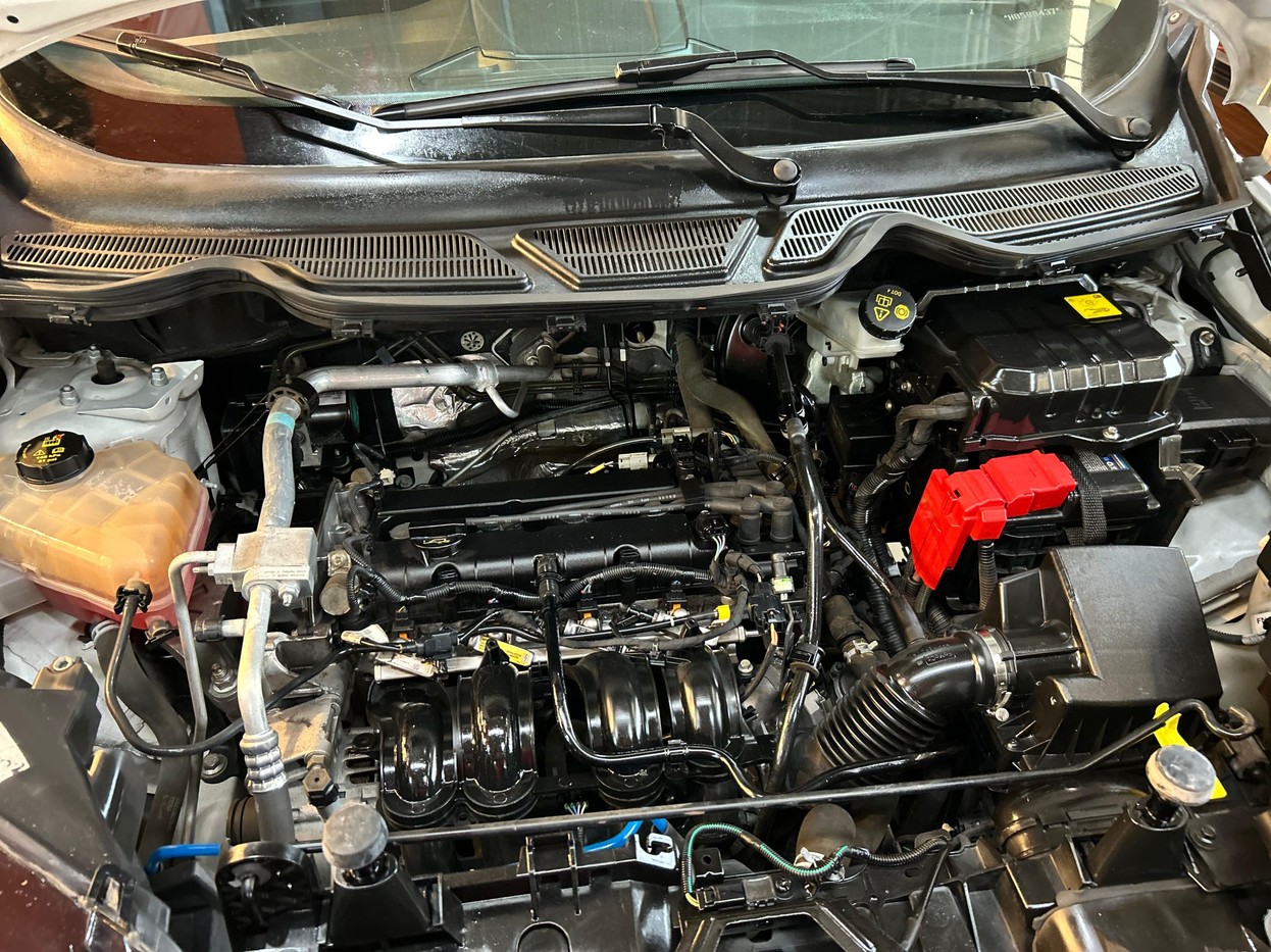 Car Image 24