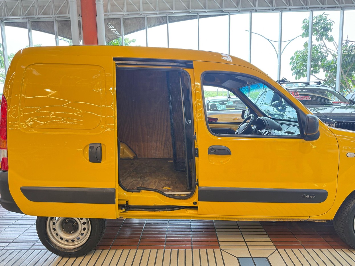 Car Image 8