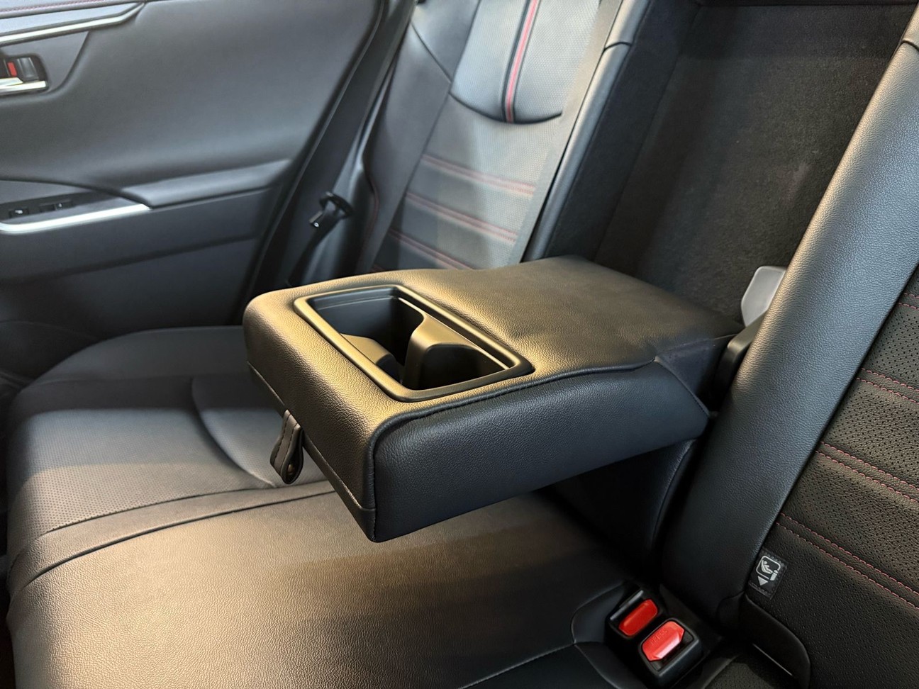 Car Image 12
