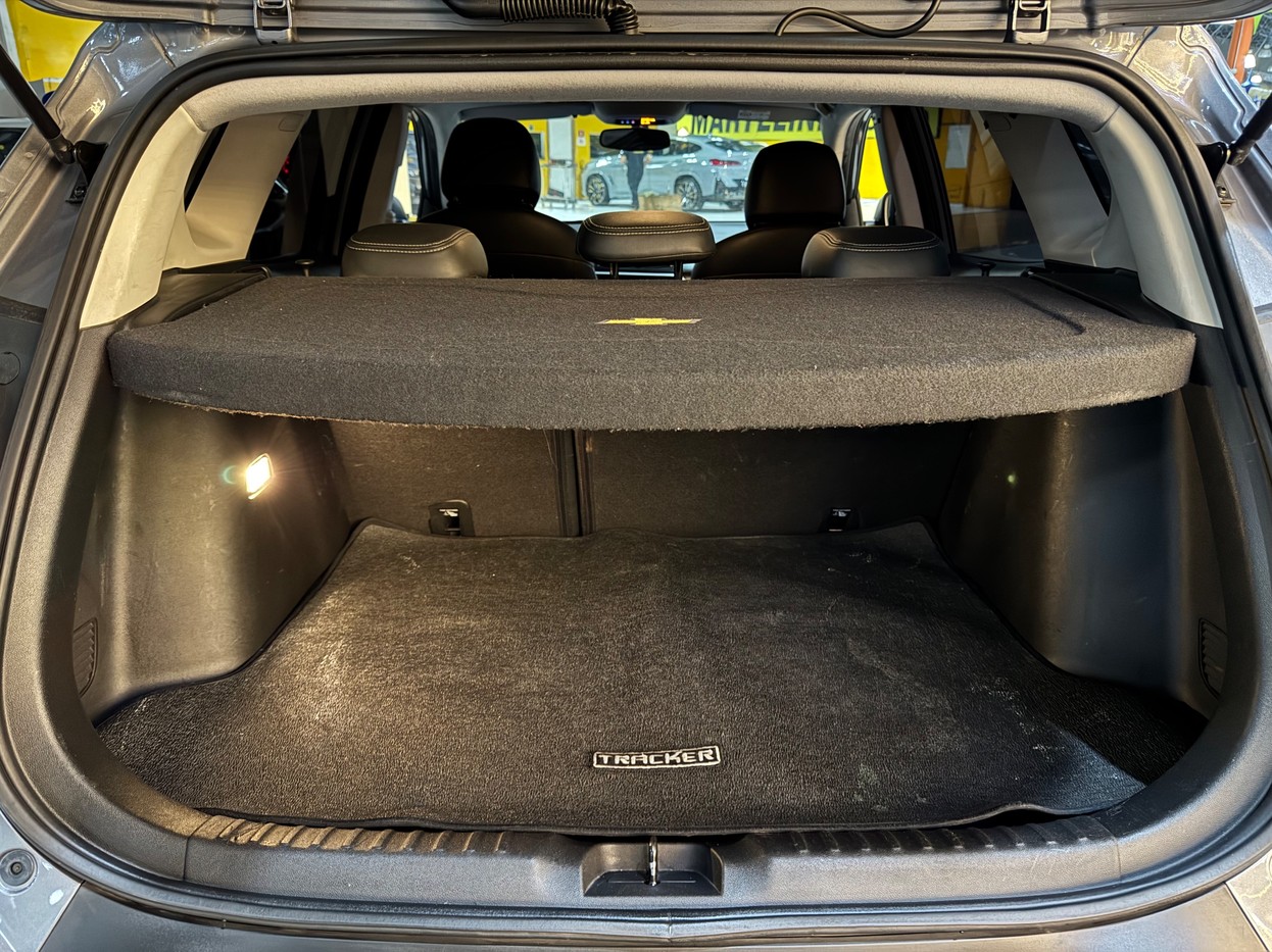 Car Image 18