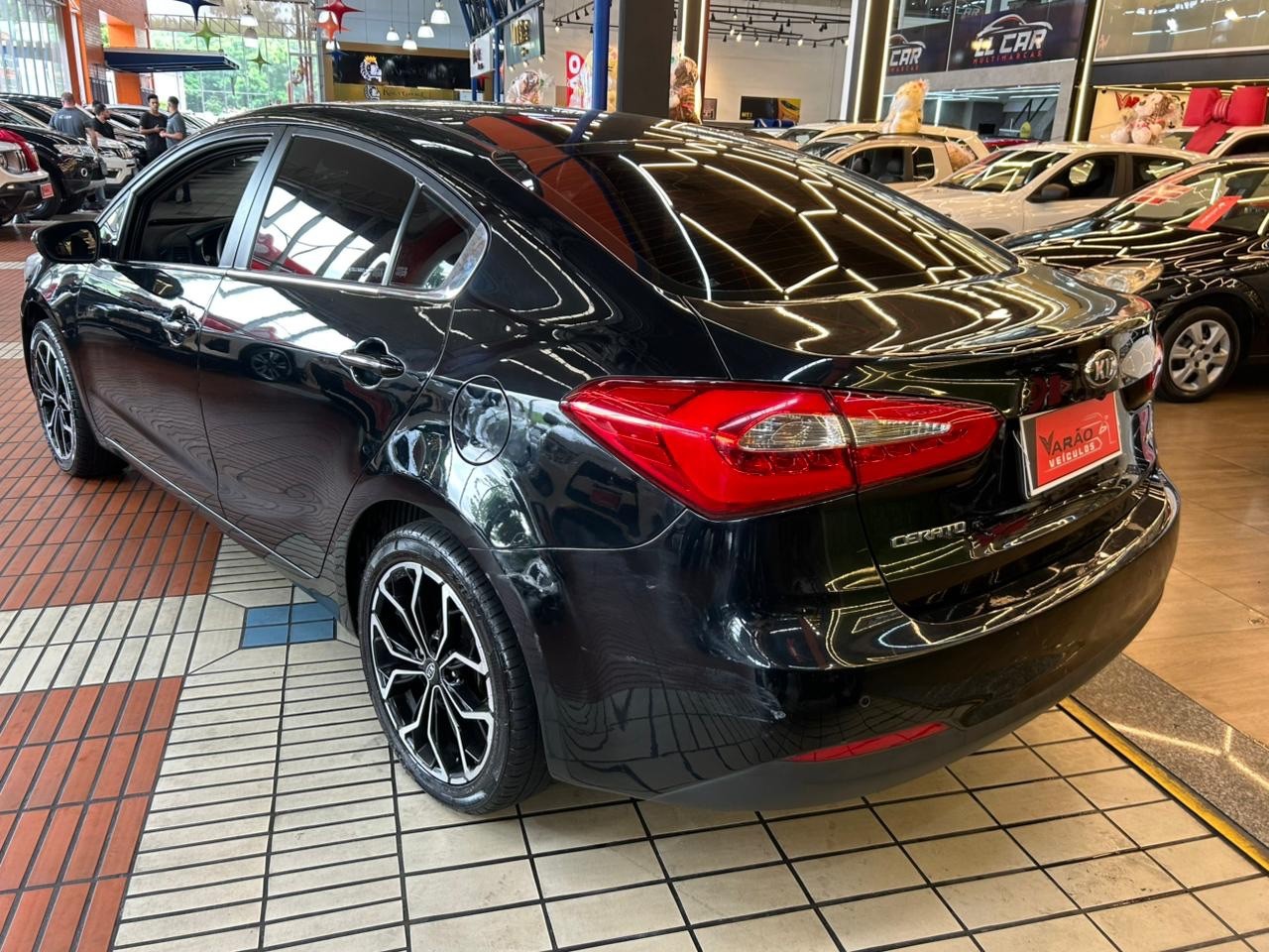 KIA CERATO 1.6 SX 16V