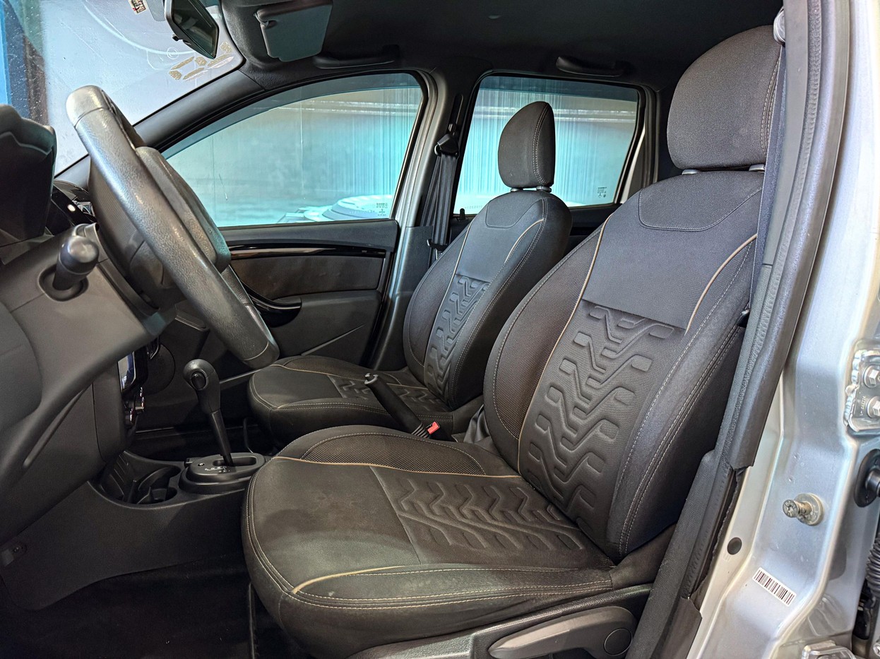 RENAULT DUSTER