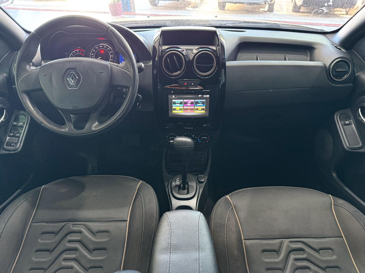 RENAULT DUSTER