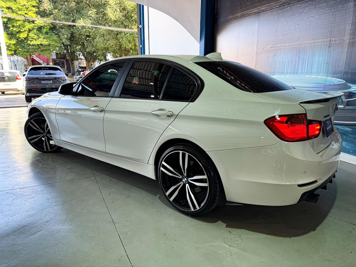 BMW 320i