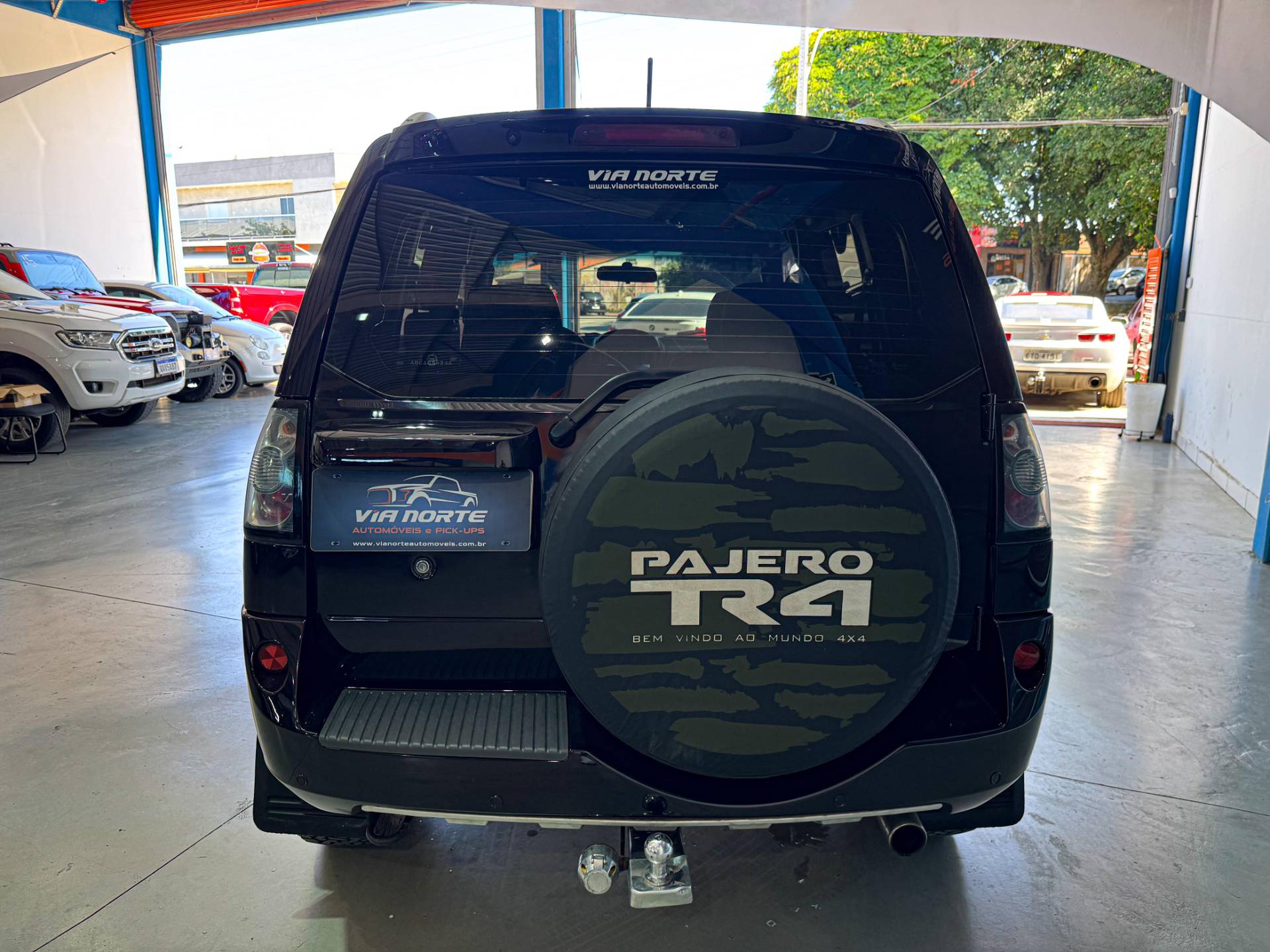 MITSUBISHI PAJERO TR4