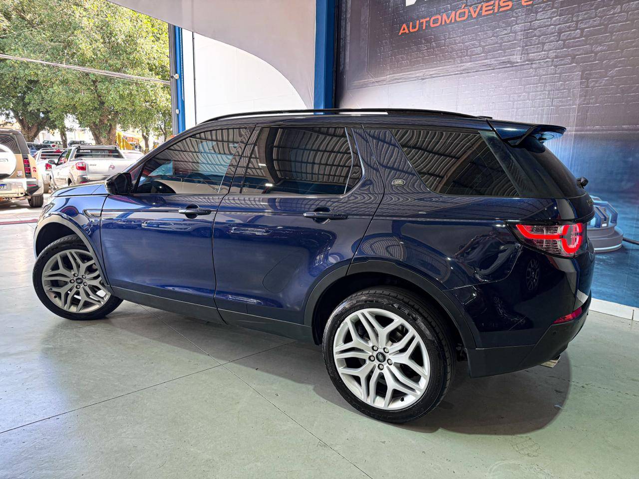LAND ROVER DISCOVERY SPORT