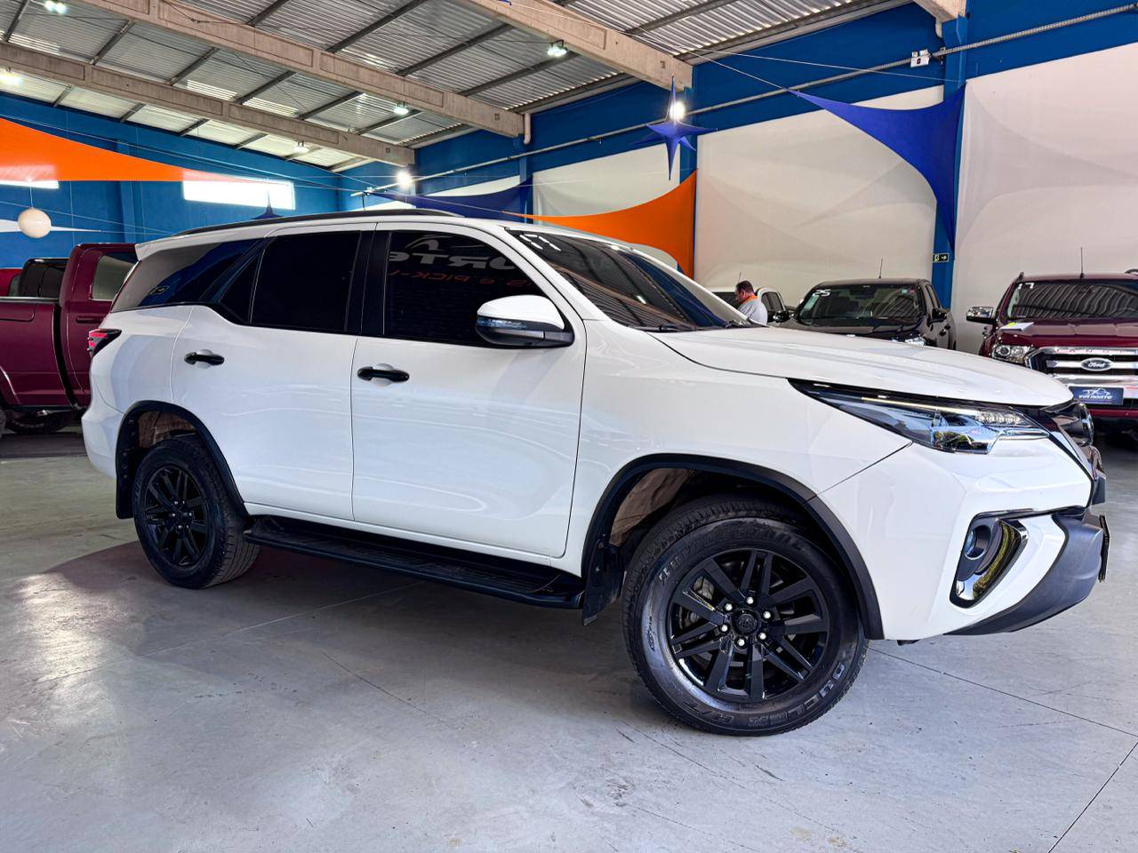 TOYOTA HILUX SW4