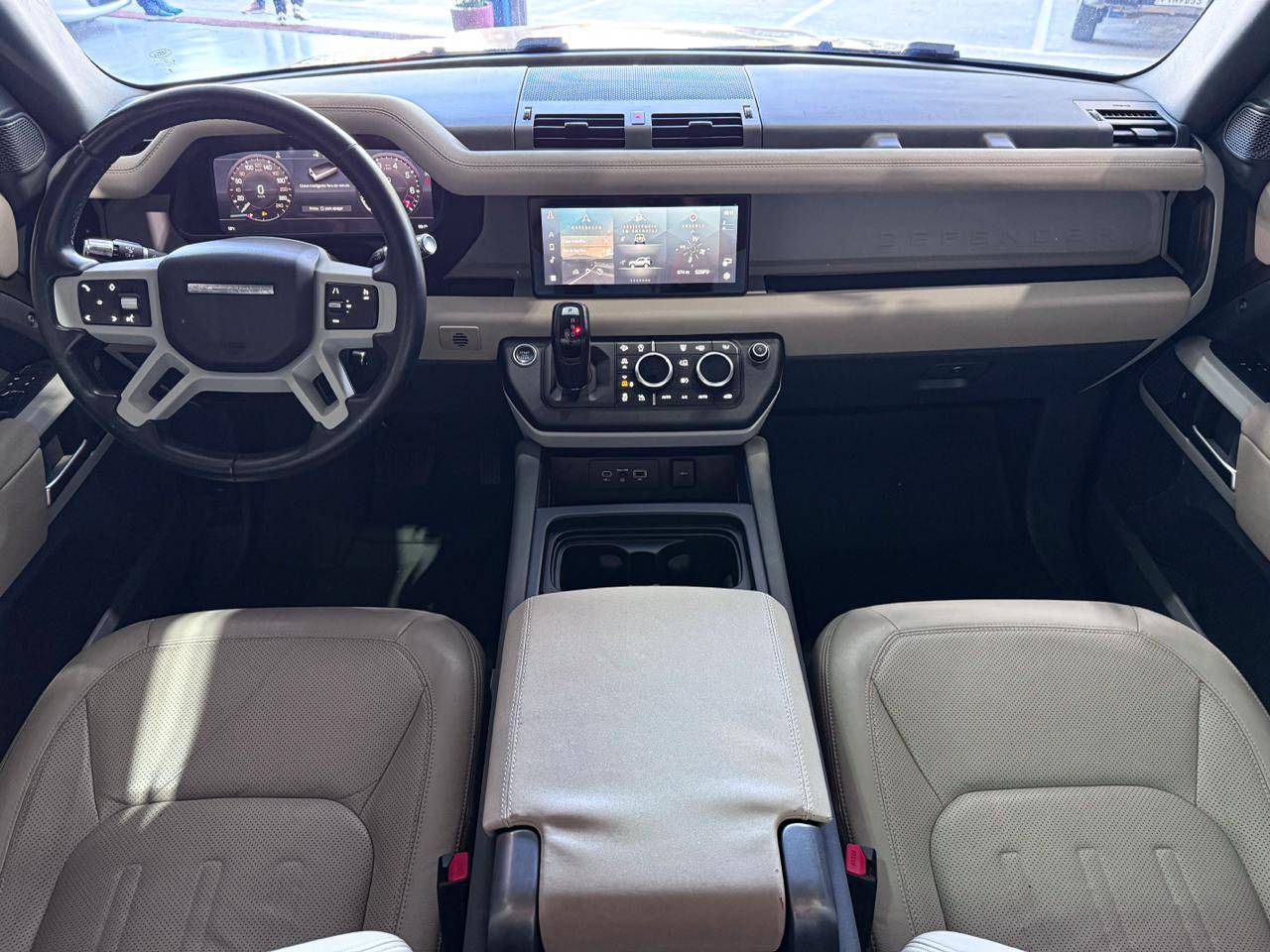 LAND ROVER DEFENDER