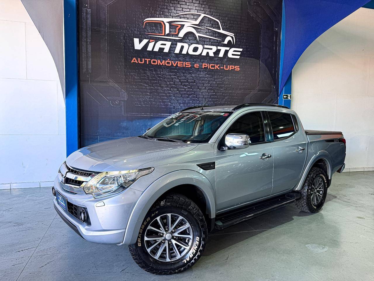 MITSUBISHI L200 TRITON